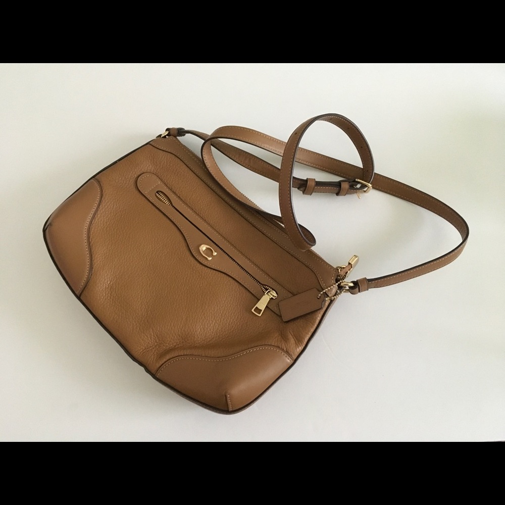 Coach Ivie Messenger Crossbody Bag